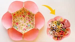 DIY Fabric Flower Tray