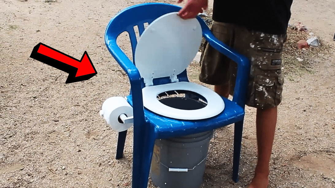 How to Build a Recycled Camping Toilet | DIY Joy Projects and Crafts Ideas