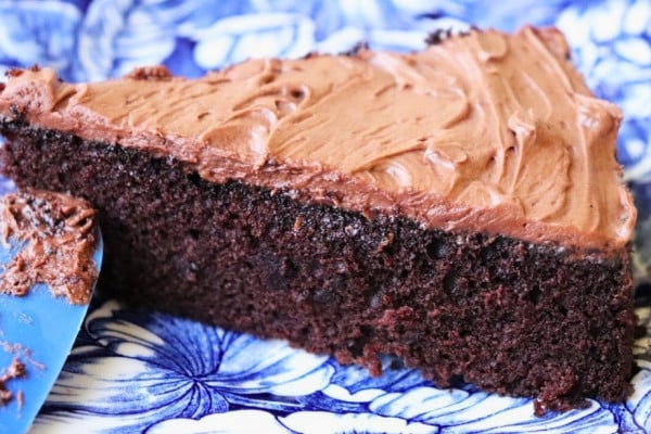One Bowl Easy Chocolate Cake Recipe