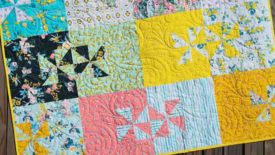 Capri Breeze Fat Quarter Quilt Pattern | DIY Joy Projects and Crafts Ideas