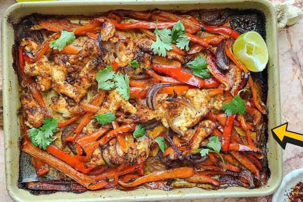 Super Quick Sheet Pan Fajitas