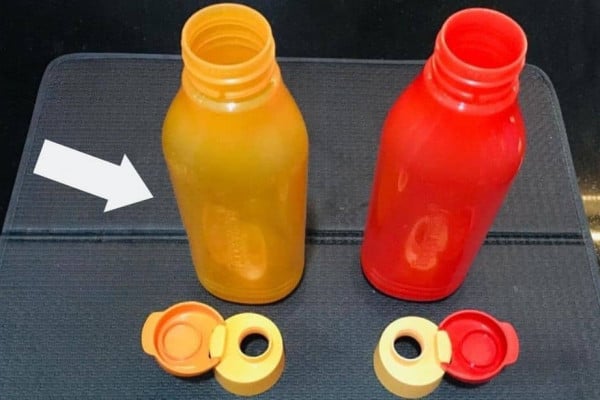 Easily Remove Odor From Plastic Bottles