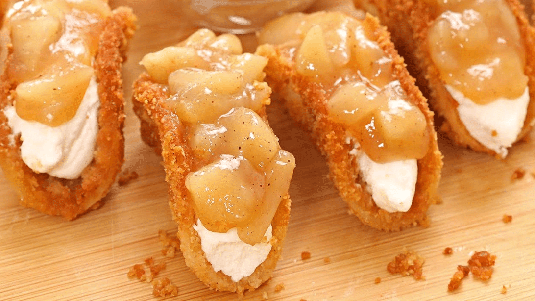 Easy Apple Pie Cheesecake Tacos Recipe | DIY Joy Projects and Crafts Ideas