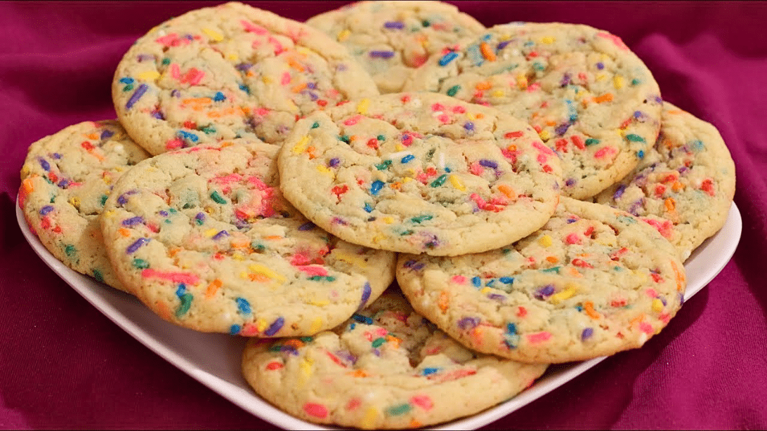 Easy Confetti Cookies Recipe | DIY Joy Projects and Crafts Ideas