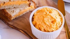 Easy Homemade Cheese Spread Recipe