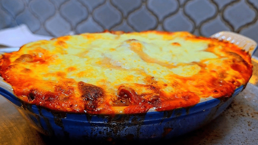 Easy Homemade Lasagna Recipe for Two | DIY Joy Projects and Crafts Ideas