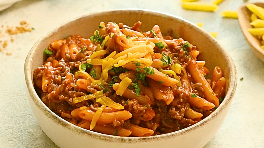 Easy One-Pot Sloppy Joe Pasta Recipe | DIY Joy Projects and Crafts Ideas