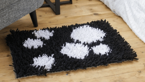 How to Repurpose an Old T-Shirt Into a Rug