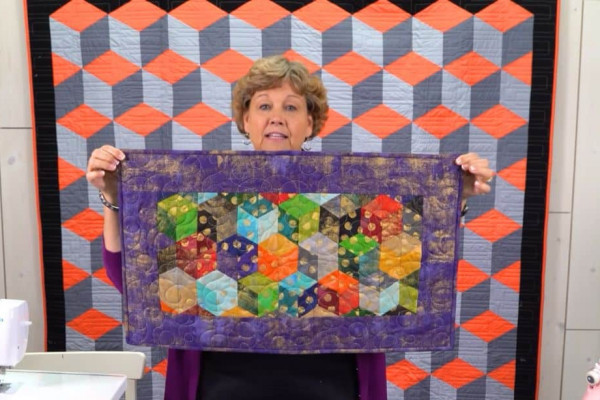 Mini Rhombus Table Runner With Jenny Doan