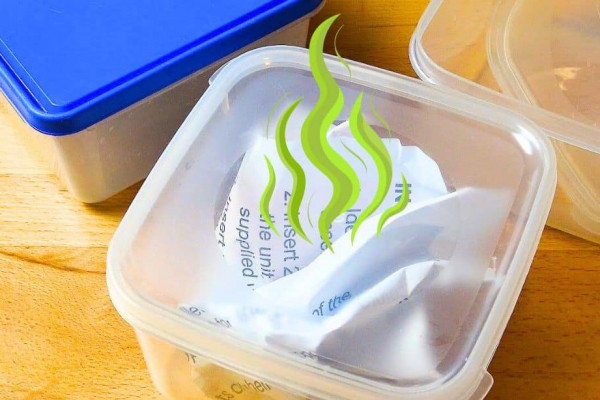 Quick Way to Remove Odors From Plastic Containers