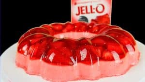 Strawberry Mousse Jello Dessert