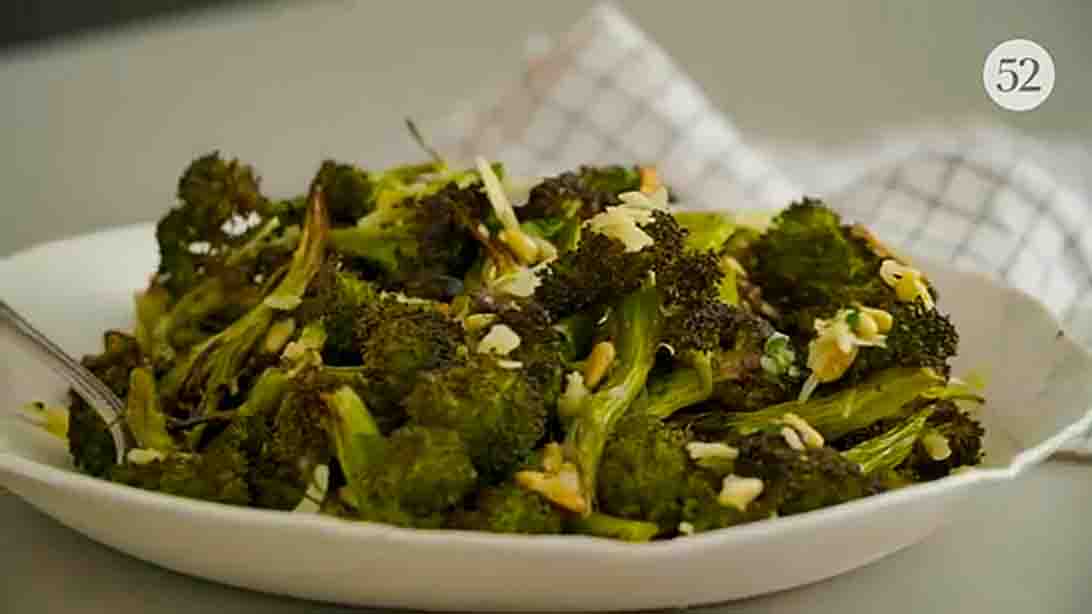 Ina Garten’s Parmesan-Roasted Broccoli | DIY Joy Projects and Crafts Ideas