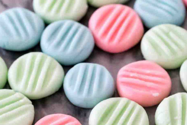 Old Fashioned Cream Cheese Mints