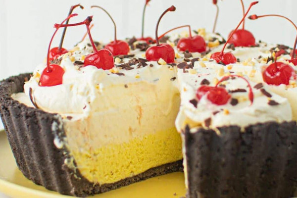 Banana Split Ice Cream Tart