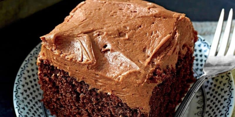 Chocolate-Mayonnaise Cake Recipe | DIY Joy Projects and Crafts Ideas