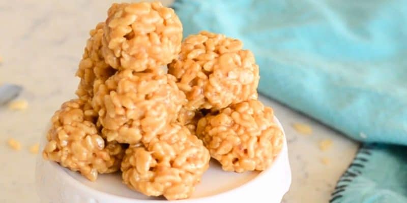 Easy Rice Krispie Peanut Butter Balls | DIY Joy Projects and Crafts Ideas