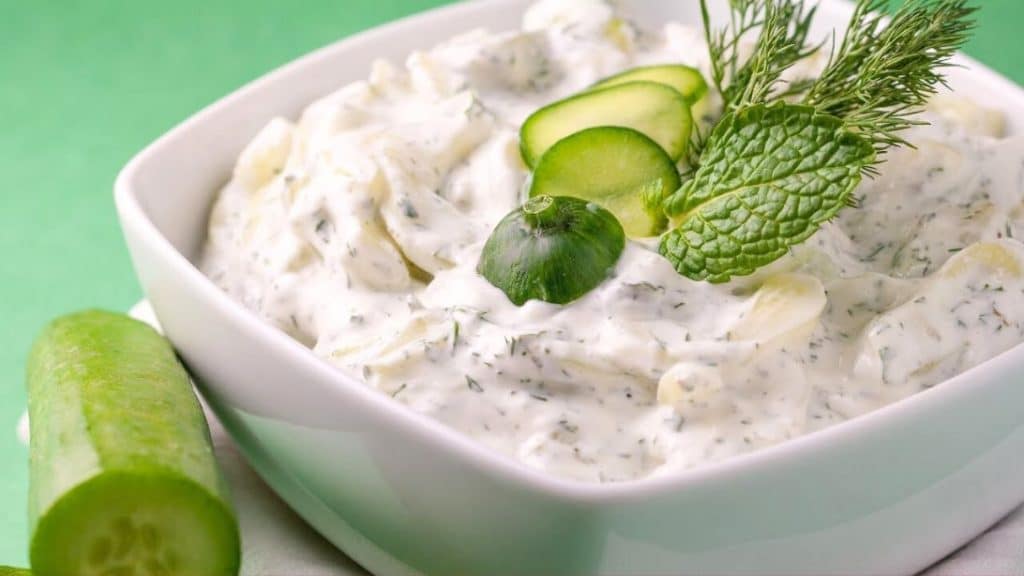 Healthy Cucumber Yogurt Salad