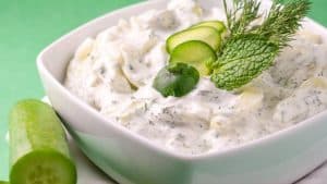 Healthy Cucumber Yogurt Salad