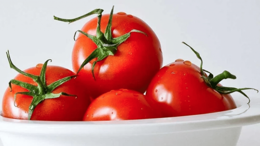 How to Store Tomatoes to Keep Them Fresh Longer