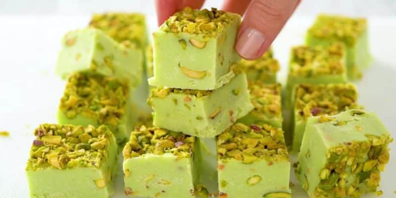 Pistachio Fudge Recipe | DIY Joy Projects and Crafts Ideas