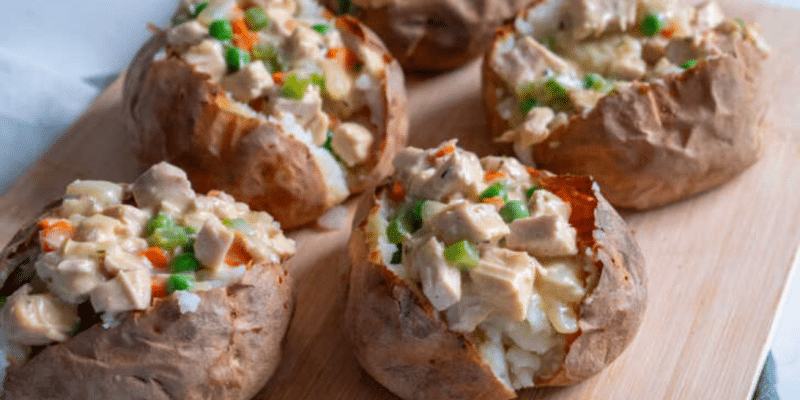 Chicken Pot Pie Baked Potatoes Recipe | DIY Joy Projects and Crafts Ideas