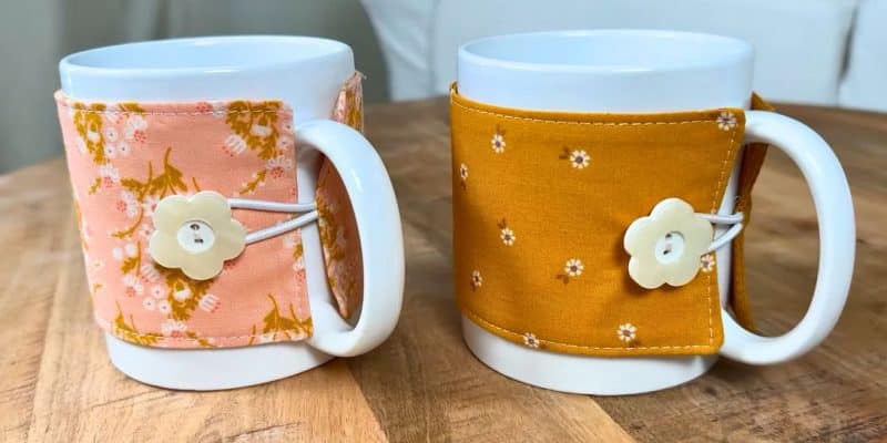 DIY Mug Cozy | DIY Joy Projects and Crafts Ideas