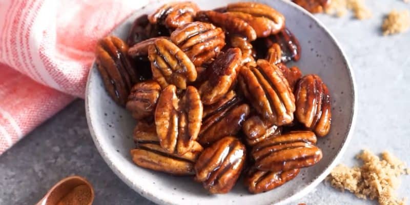 Easy Candied Pecans Recipe | DIY Joy Projects and Crafts Ideas