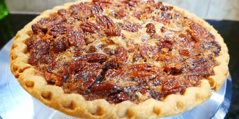 Easy Chocolate Chip Pecan Pie Recipe | DIY Joy Projects and Crafts Ideas