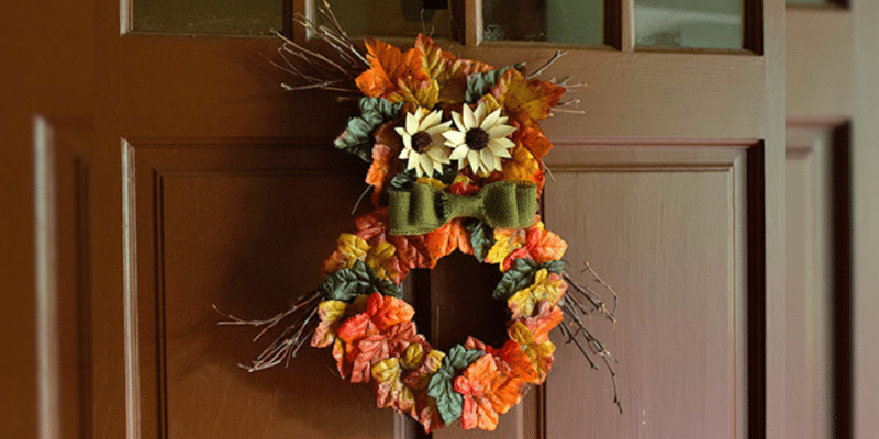 Easy DIY Fall Owl Wreath | DIY Joy Projects and Crafts Ideas