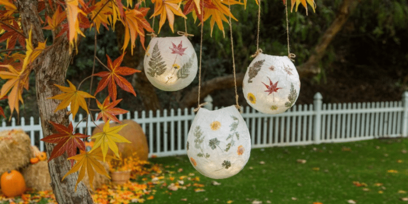 Easy DIY Hanging Foliage Lanterns | DIY Joy Projects and Crafts Ideas