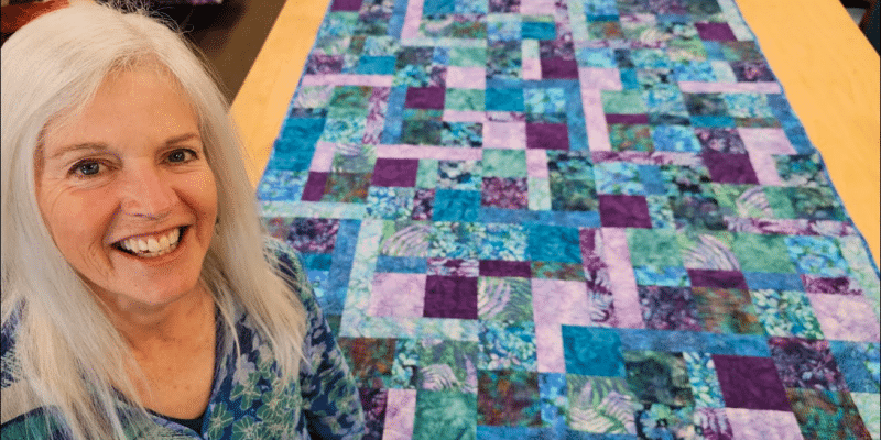 Easy Serenity Patchwork Quilt Tutorial | DIY Joy Projects and Crafts Ideas