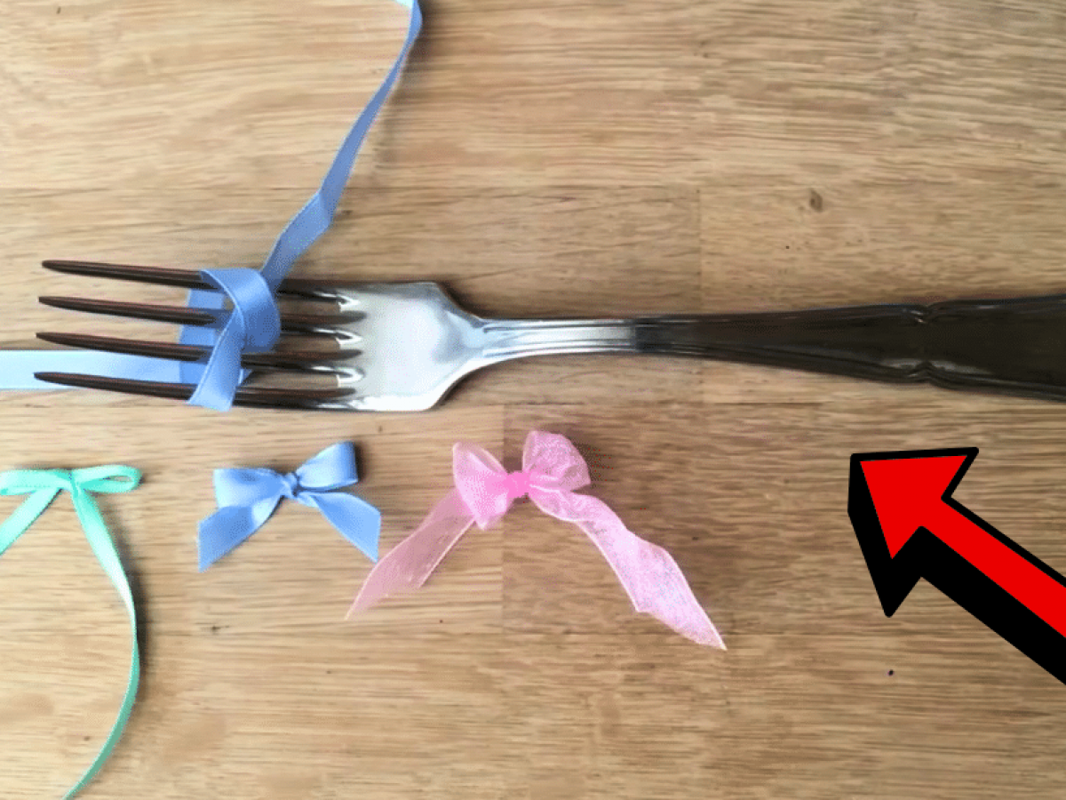 how to tie a ribbon with a fork