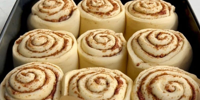 Nutty Cinnamon Rolls Recipe | DIY Joy Projects and Crafts Ideas