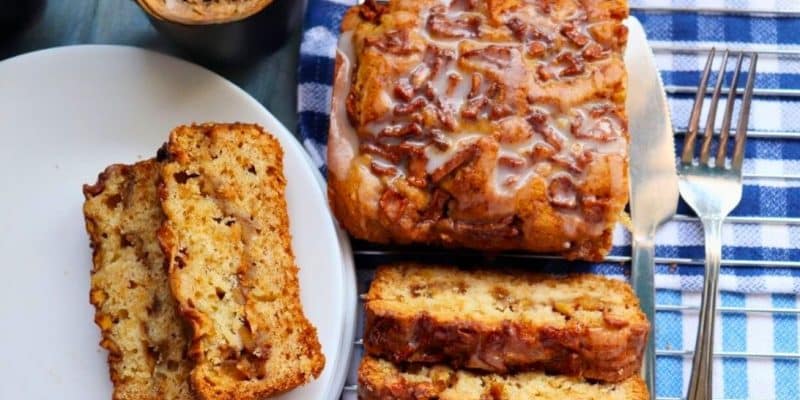 Easy Apple Loaf Bread | DIY Joy Projects and Crafts Ideas