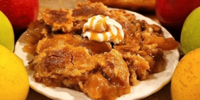 4-Ingredient Caramel Apple Dump Cake Recipe | DIY Joy Projects and Crafts Ideas