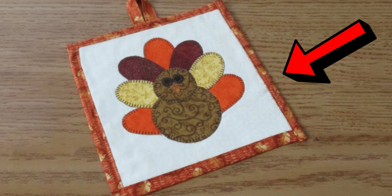 DIY Turkey Potholder Tutorial | DIY Joy Projects and Crafts Ideas