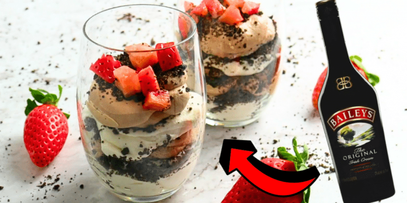 Easy Baileys Chocolate Parfait Recipe | DIY Joy Projects and Crafts Ideas