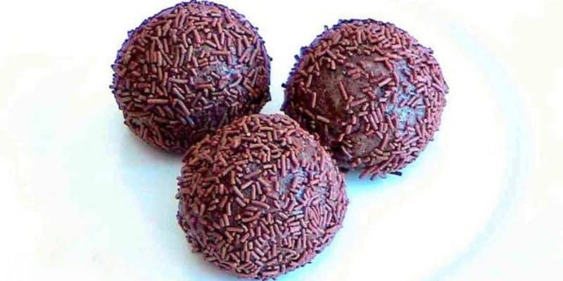 Chocolate Rum Balls | DIY Joy Projects and Crafts Ideas