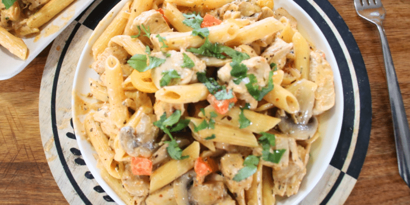 Creamy Mushroom Chicken Pasta Recipe | DIY Joy Projects and Crafts Ideas