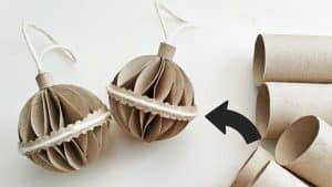 DIY Christmas Bauble Using Toilet Paper Rolls