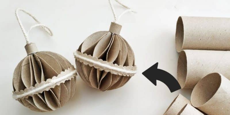 DIY Christmas Bauble Using Toilet Paper Rolls | DIY Joy Projects and Crafts Ideas