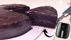 Easy Air Fryer Chocolate Fudge Cake