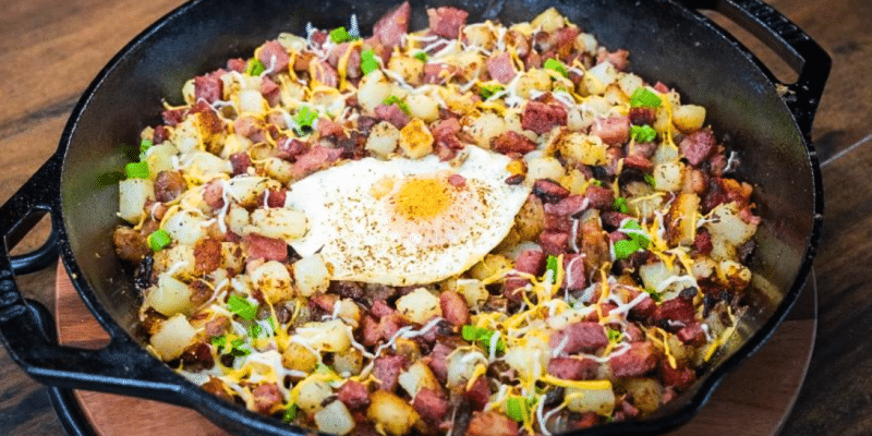 Easy Breakfast Corned Beef Hash Recipe | DIY Joy Projects and Crafts Ideas