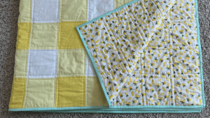 Easy Gingham Baby Quilt Tutorial