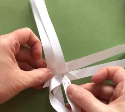 Woven Paper Stars Tutorial - DIY Joy