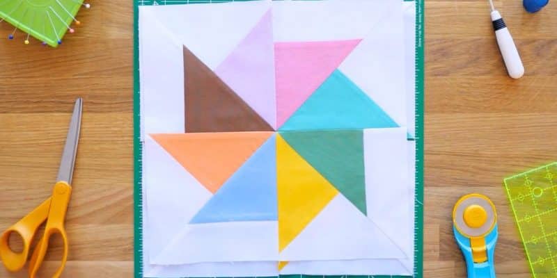 Easy Kindred Pinwheels Quilt | DIY Joy Projects and Crafts Ideas