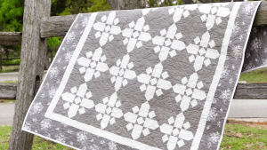 Easy Snowflake Day Quilt Tutorial