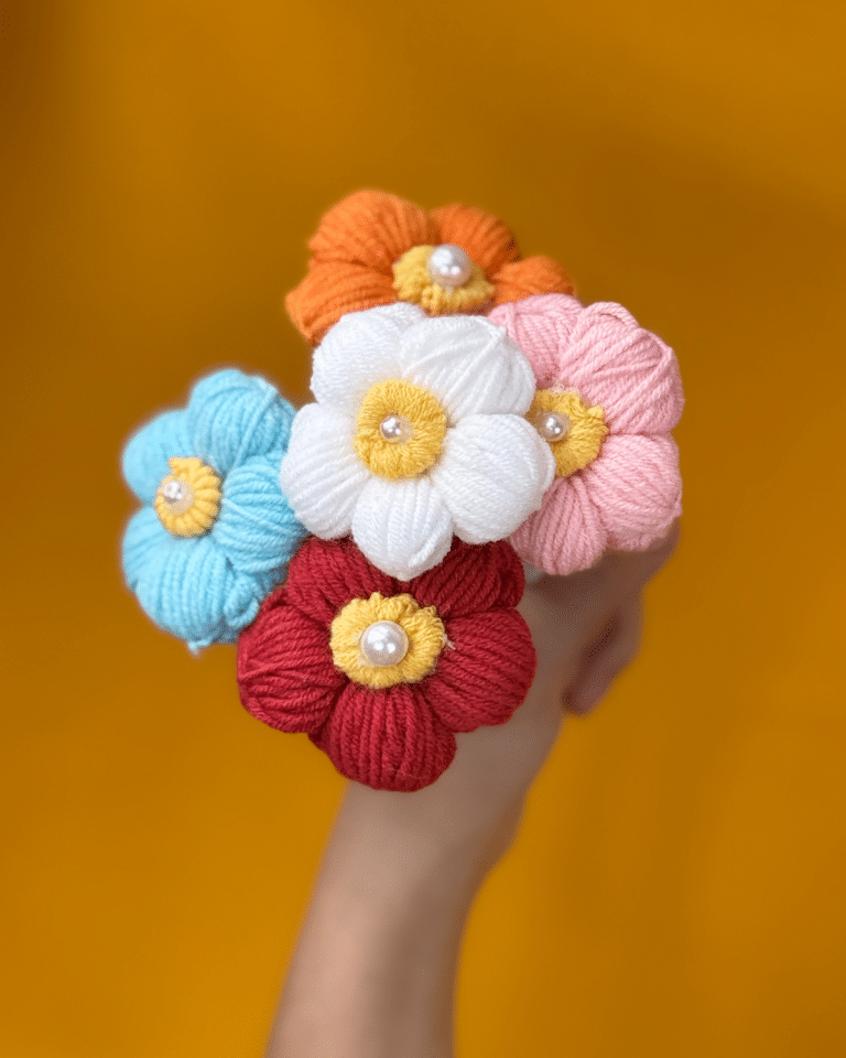 How to Make Flowers Using Yarn - DIY Joy