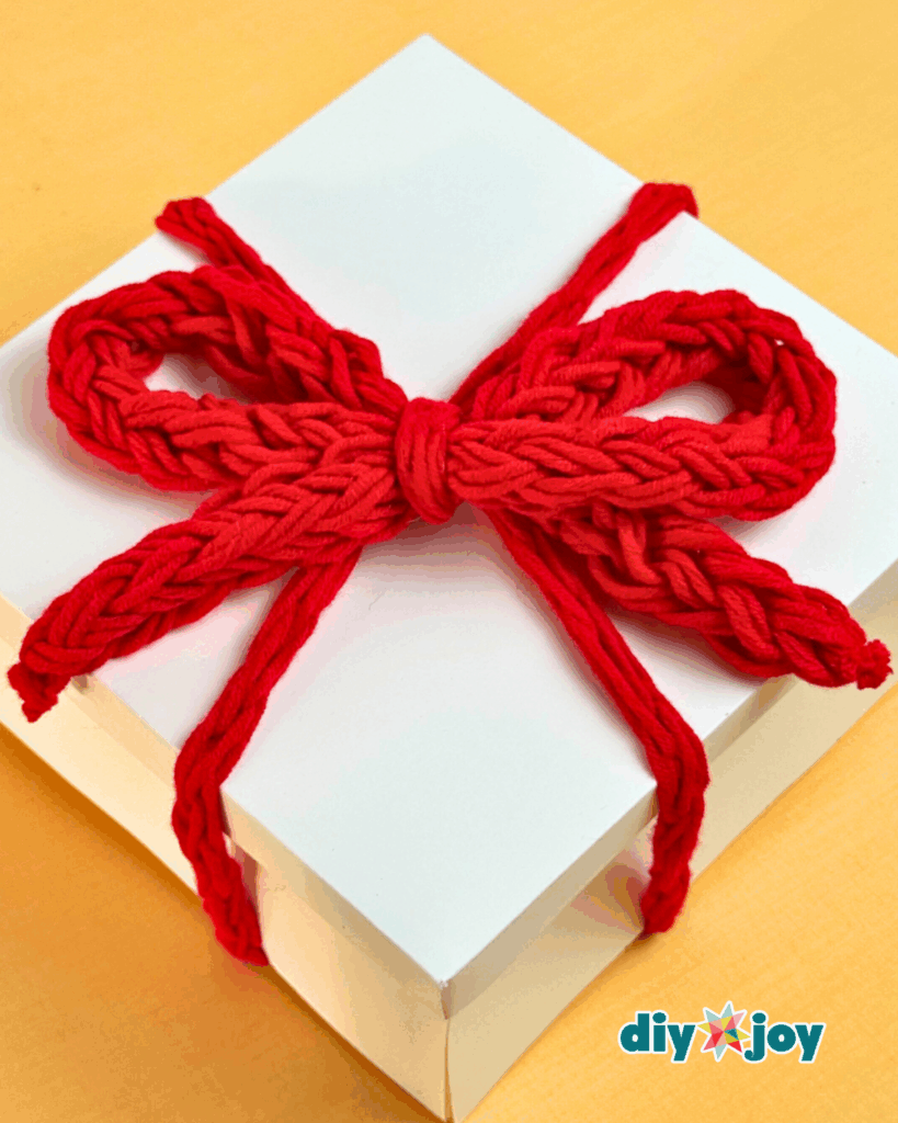 Easy DIY Finger Yarn Tutorial