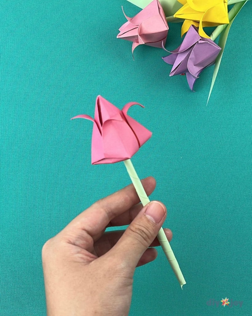 Step 16 DIY paper flowers